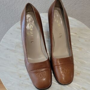 CHANEL Tan Leather Heels Women's Pumps Vintage